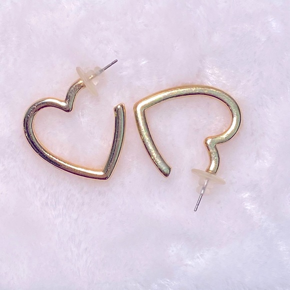 Chunky Heart Shaped Earrings Open Hoop Gold Toned Edgy Cute Fun - Picture 7 of 9